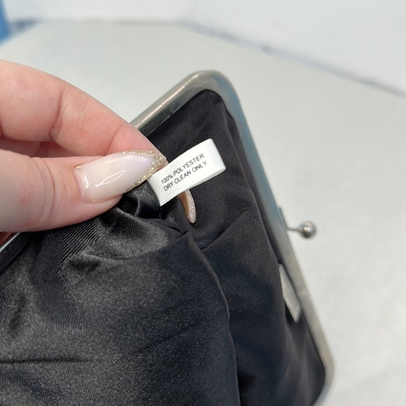 Carolina Herrera kiss lock black and silver clutch - Picture 8 of 8